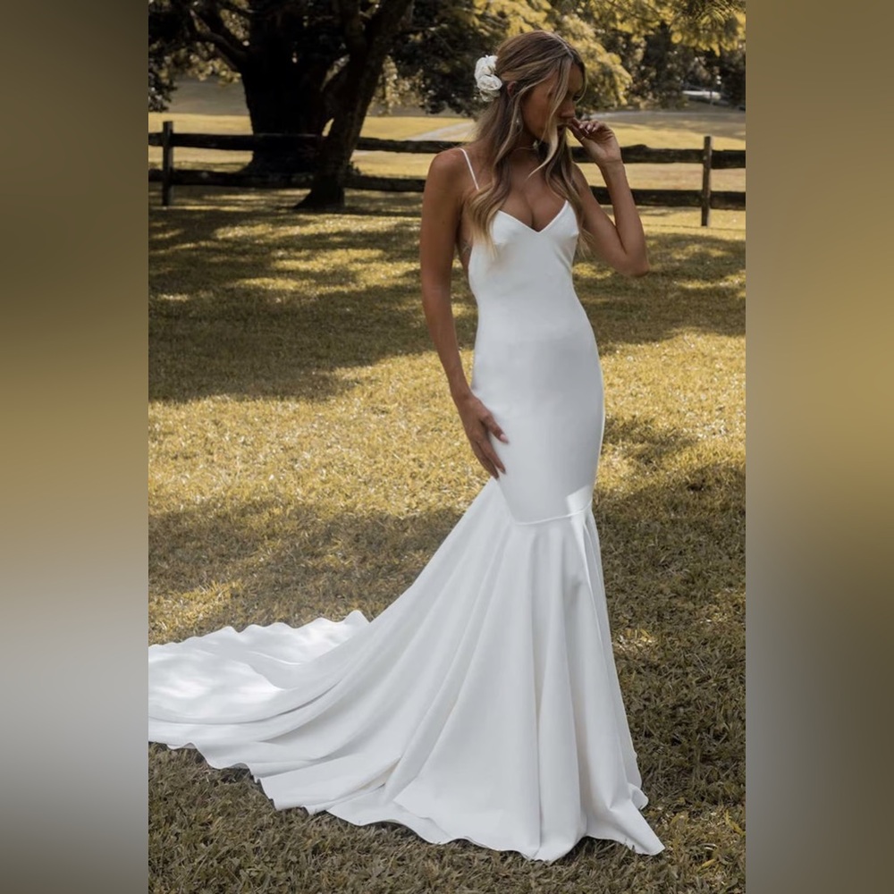 Never Worn Grace Loves Lace White Spaghetti-Strap Mermaid Wedding Gown